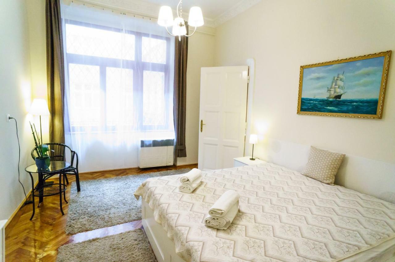 Budapest Kingdom Apartment Central & Car Parking On-Site & Aircon & Quiet & Family Friendly 외부 사진