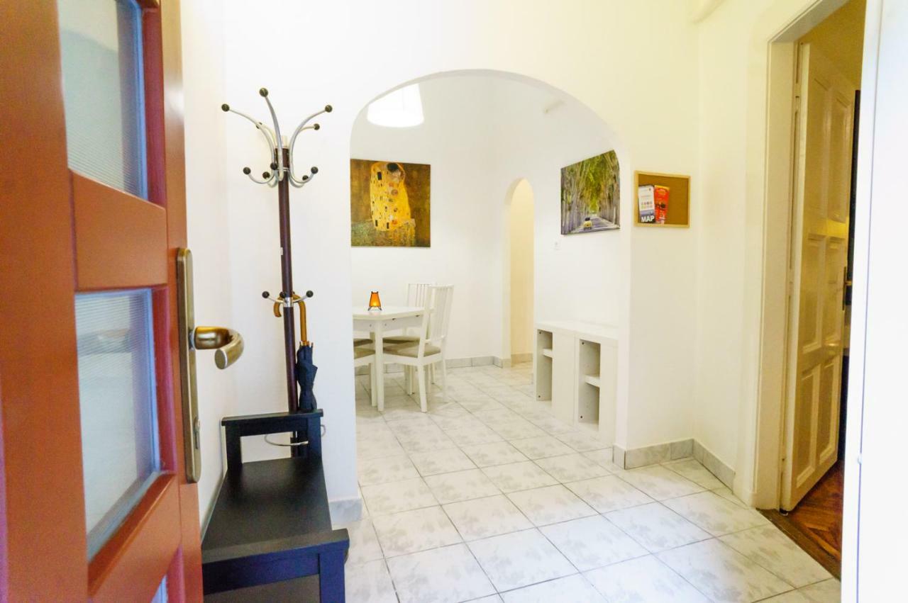 Budapest Kingdom Apartment Central & Car Parking On-Site & Aircon & Quiet & Family Friendly 외부 사진