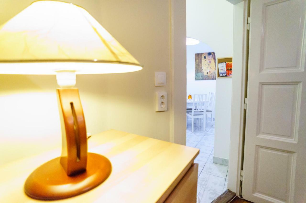 Budapest Kingdom Apartment Central & Car Parking On-Site & Aircon & Quiet & Family Friendly 외부 사진