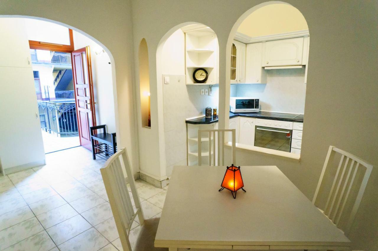 Budapest Kingdom Apartment Central & Car Parking On-Site & Aircon & Quiet & Family Friendly 외부 사진