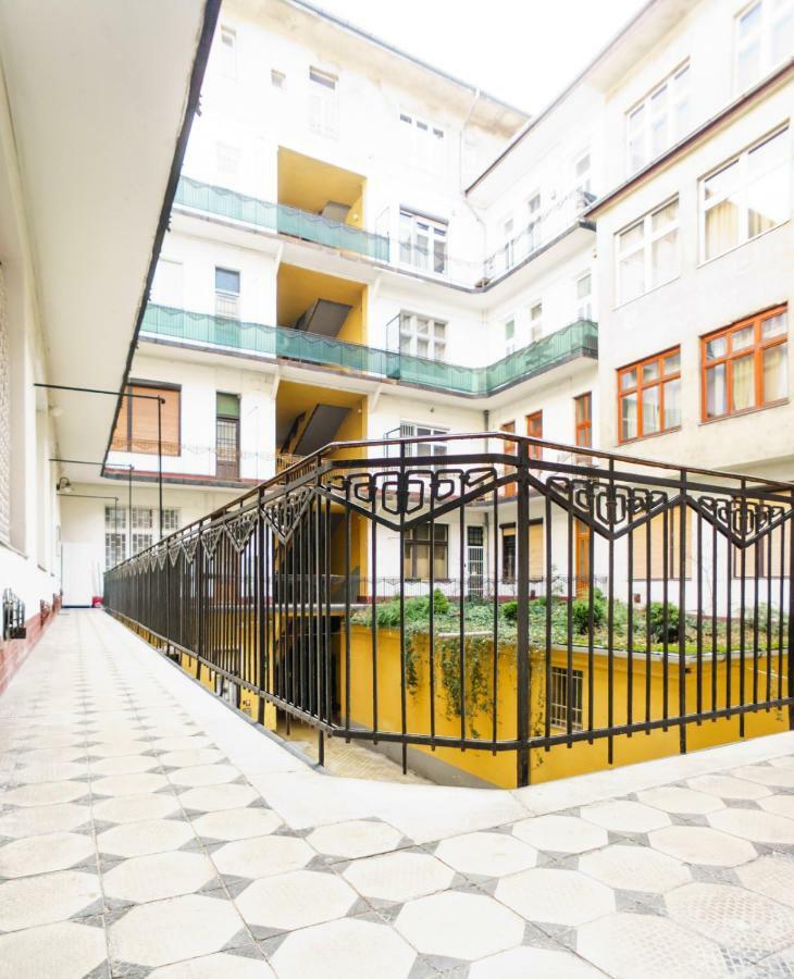 Budapest Kingdom Apartment Central & Car Parking On-Site & Aircon & Quiet & Family Friendly 외부 사진