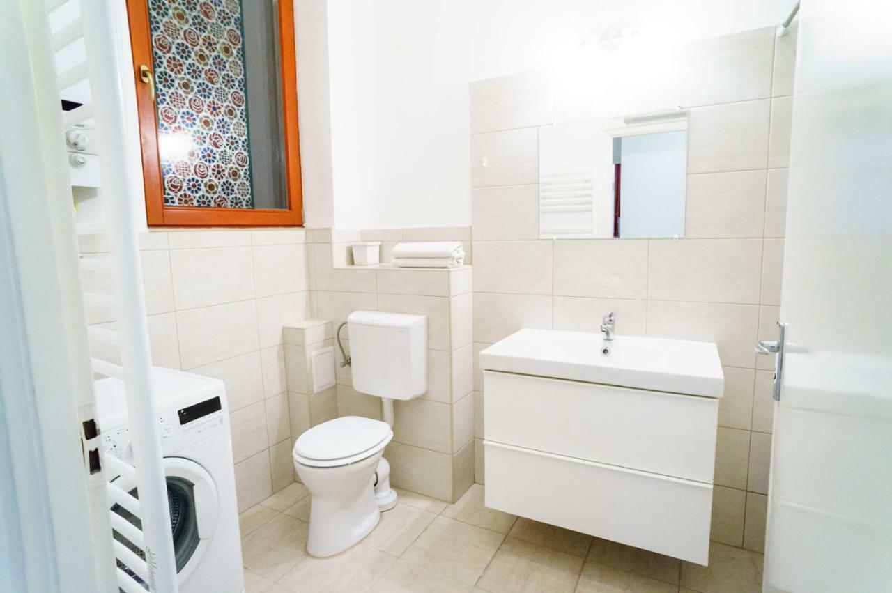Budapest Kingdom Apartment Central & Car Parking On-Site & Aircon & Quiet & Family Friendly 외부 사진